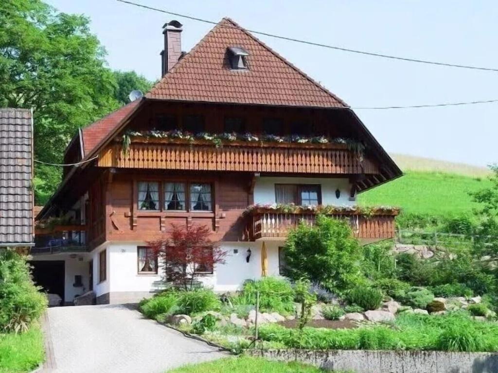 Oberbauernhof - Wohnung "Am Garten" -- Moderne Fewo Im Schoenen Schwarzwaldhaus Gutach Exterior foto